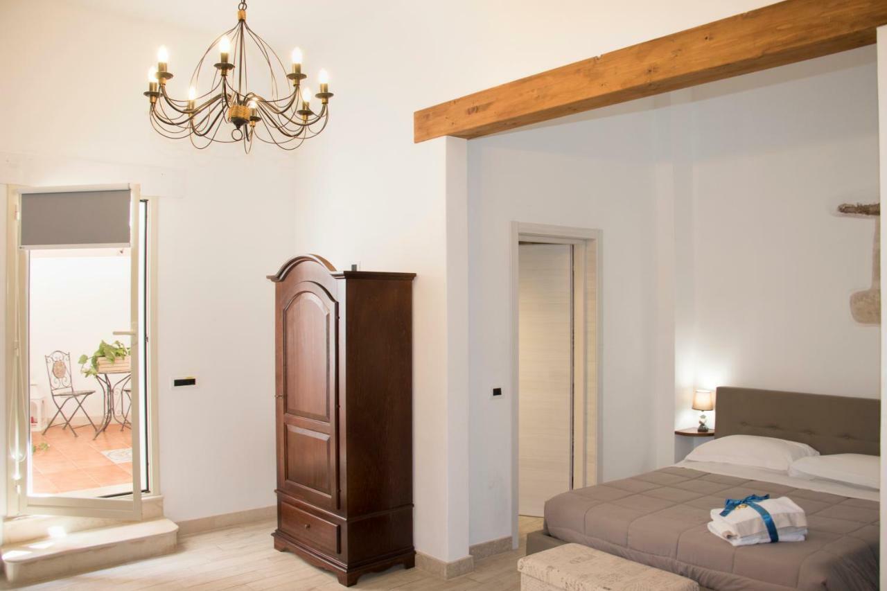הוילה סירקוזה Residenze Dello Scirocco מראה חיצוני תמונה