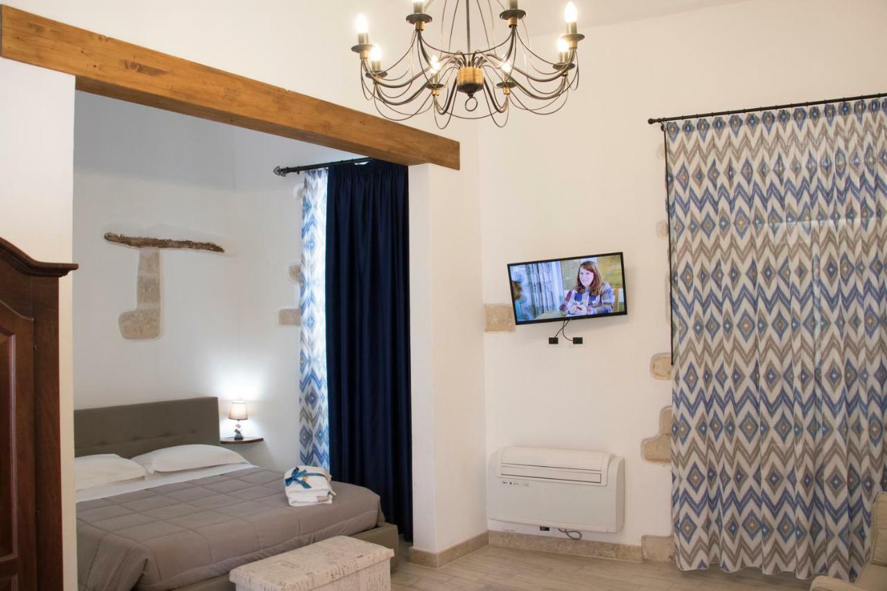 הוילה סירקוזה Residenze Dello Scirocco מראה חיצוני תמונה
