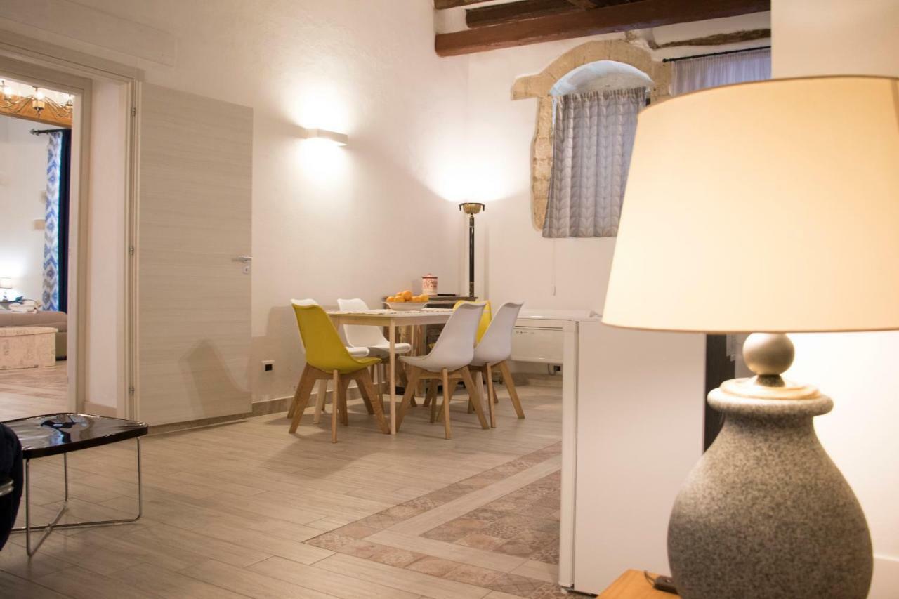 הוילה סירקוזה Residenze Dello Scirocco מראה חיצוני תמונה